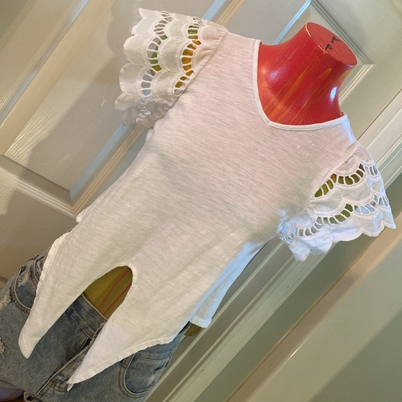 Tahari Tops - Tahari White Flutter Sleeve Asymmetrical Blouse